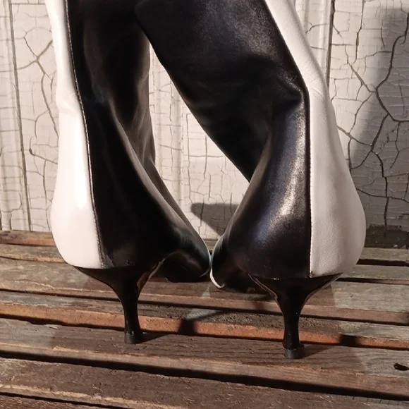 Jeffrey Campbell Bold Black and White Heeled Boots - Picture 5 of 10